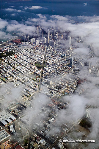 aerial photograph San Francisco fog © aerialarchives.com
AHLB3171, B5BH2P