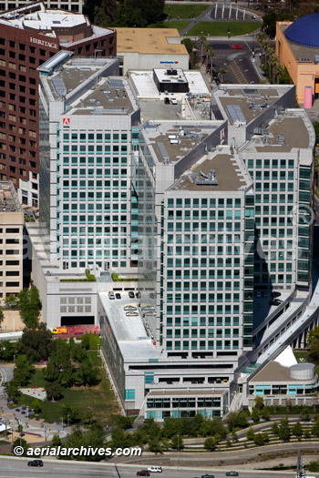 © aerialarchives.com Adobe Systems corporate headquarters in San Jose, California, CA, aerial photograph,
AHLB4703 B11YWC