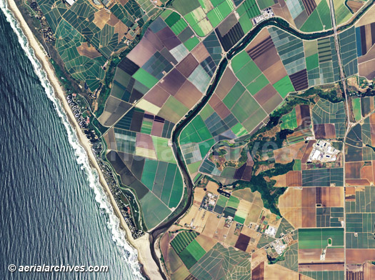 © aerialarchives.com aerial map farming Santa Cruz county, California